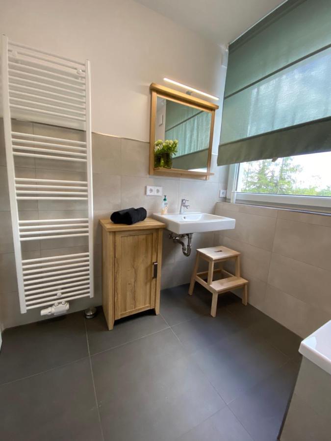 Modernes Apartment Am Hafen Mit Seeblick Grossraschen Εξωτερικό φωτογραφία